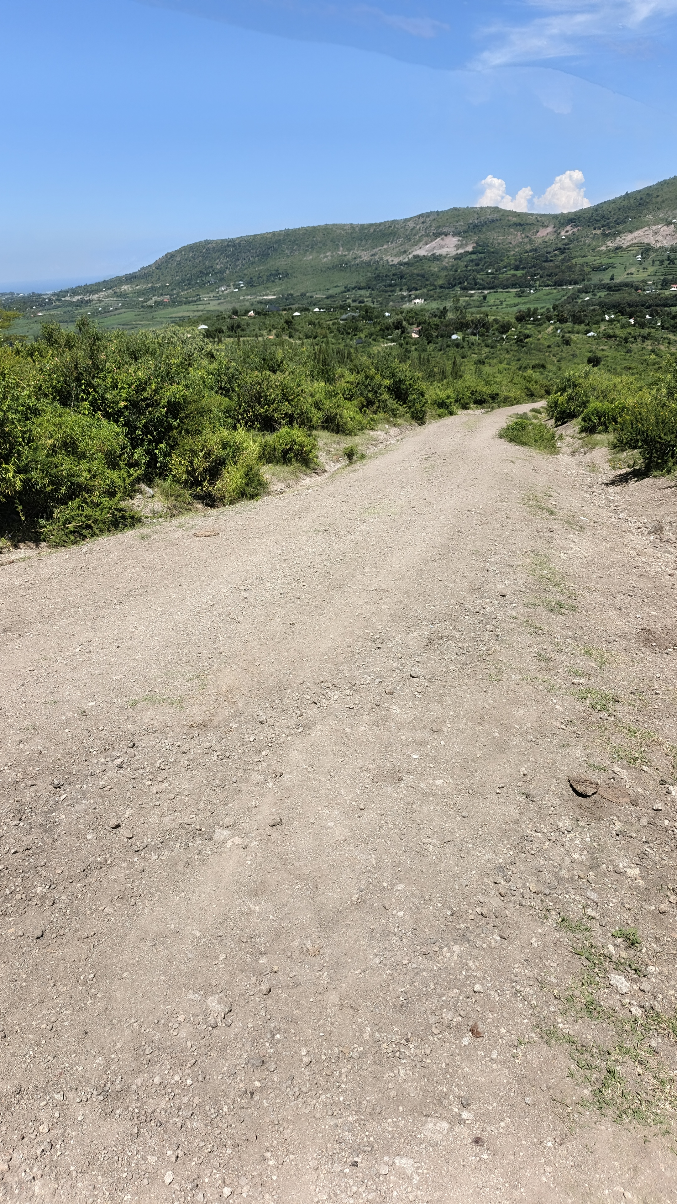 Oemble dispensary access road