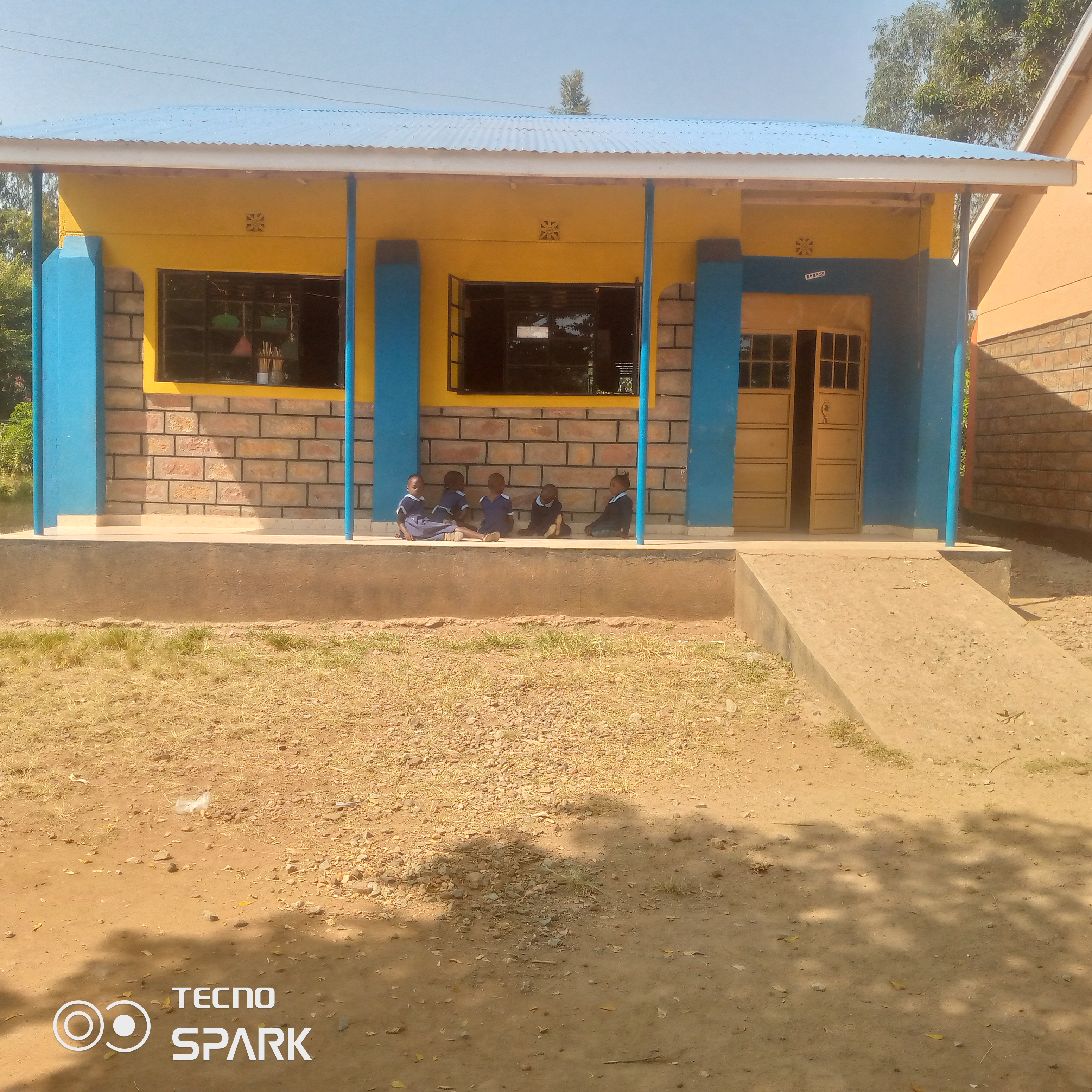 Burlum eye classroom