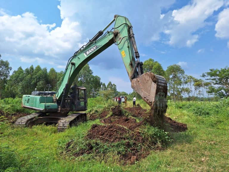 Construction of Dyke at River Tende Begins