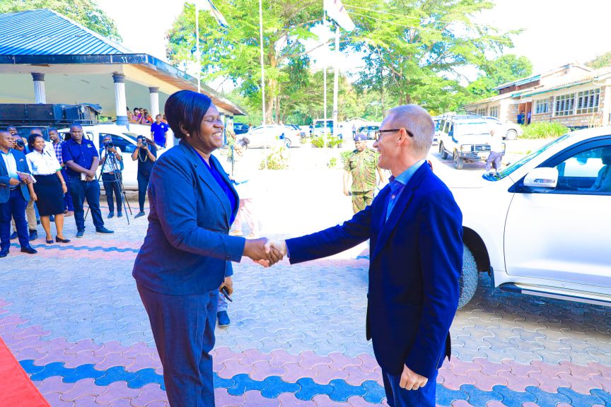 British High Commissioner Calls on Governor Wanga