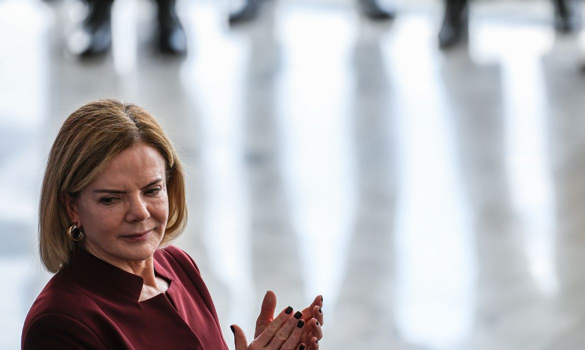 Governo prioriza fim da escala 6x1 com novo projeto de lei