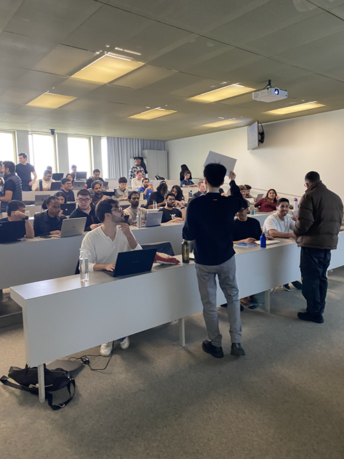 Gerando Valor: Dominando a IA Generativa como Ferramenta Estratégica