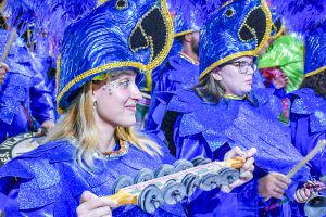 Celebração e emoção marcam desfiles em Campo Grande