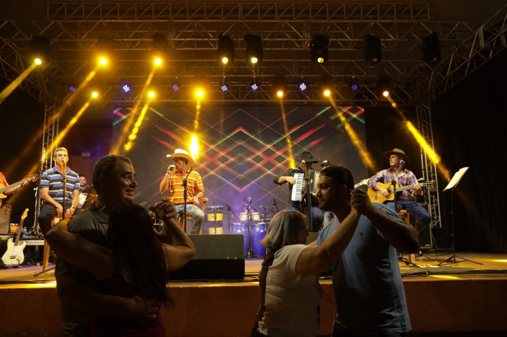 FCMS apresenta prêmio para reconhecer profissionais de bastidores