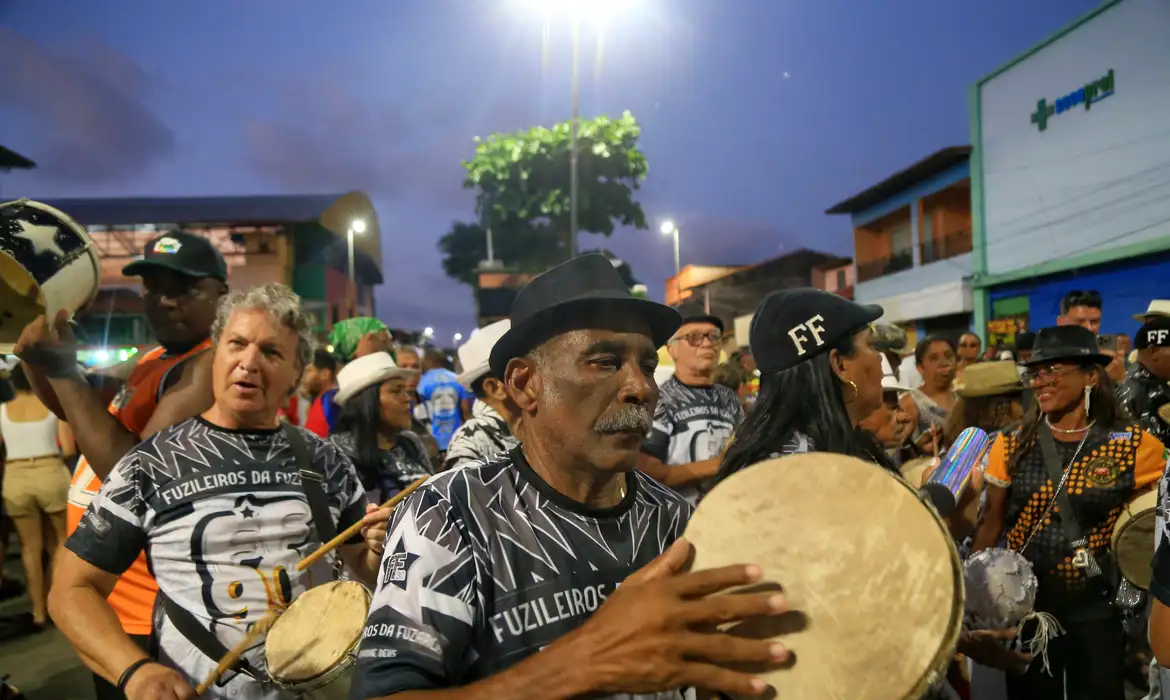 Fuzileiros da Fuzarca comemora 90 anos no Carnaval de São Luís