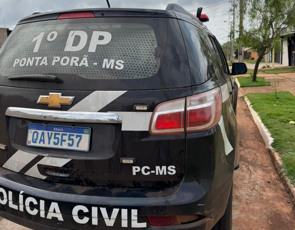 Homem é preso por furto de relógio de luxo em residência