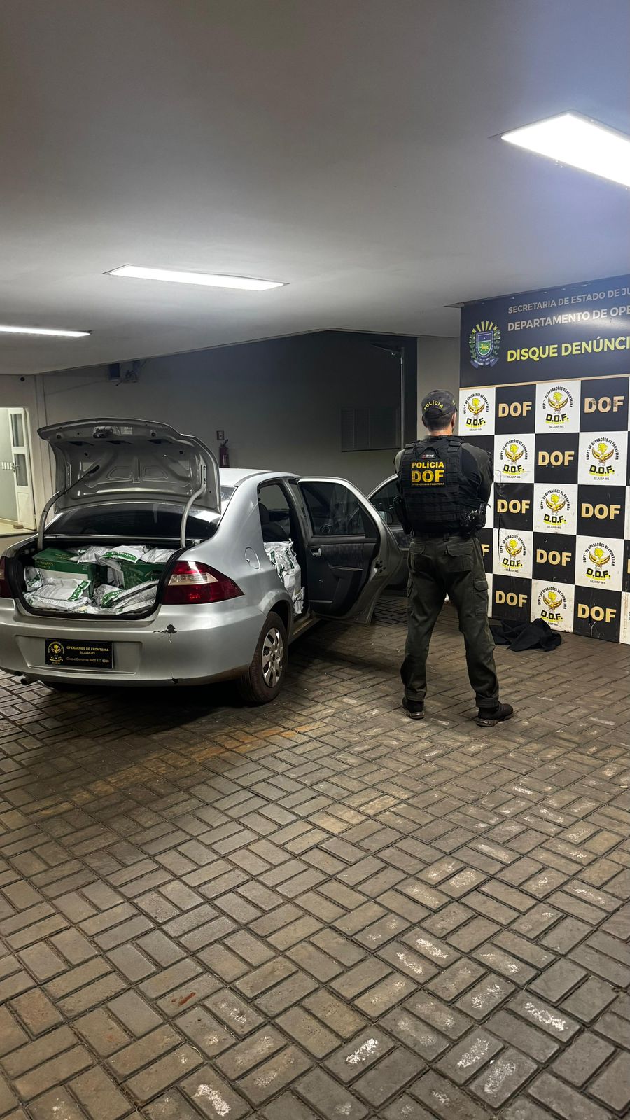 Jovem é preso com 600 quilos de agrotóxicos ilegais em Maracaju