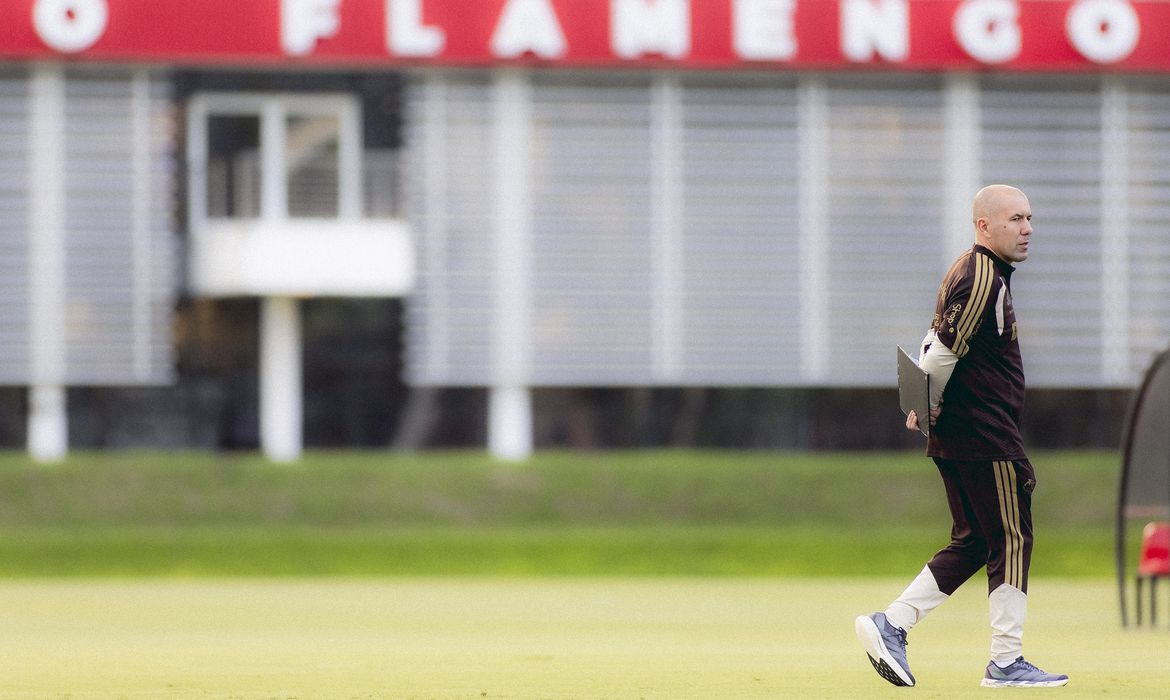 Leonardo Jardim assume como técnico do Flamengo