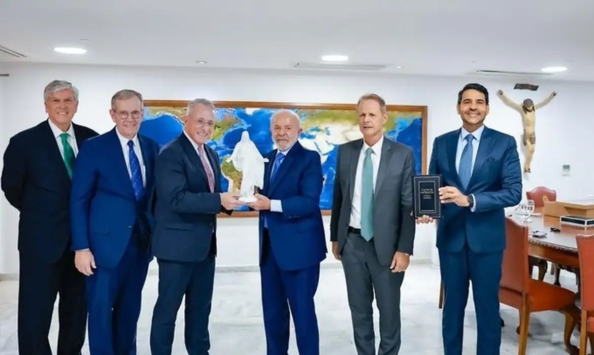 Lula se reúne com líderes mórmons no Planalto