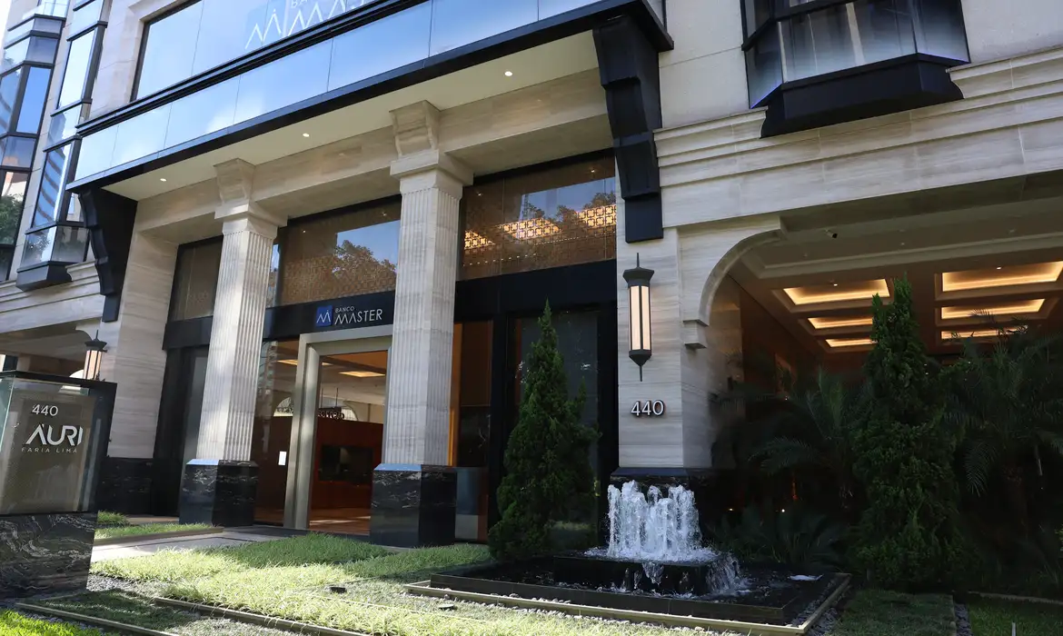 Ministro André Mendonça coordena novas fases de investigação do Banco Master