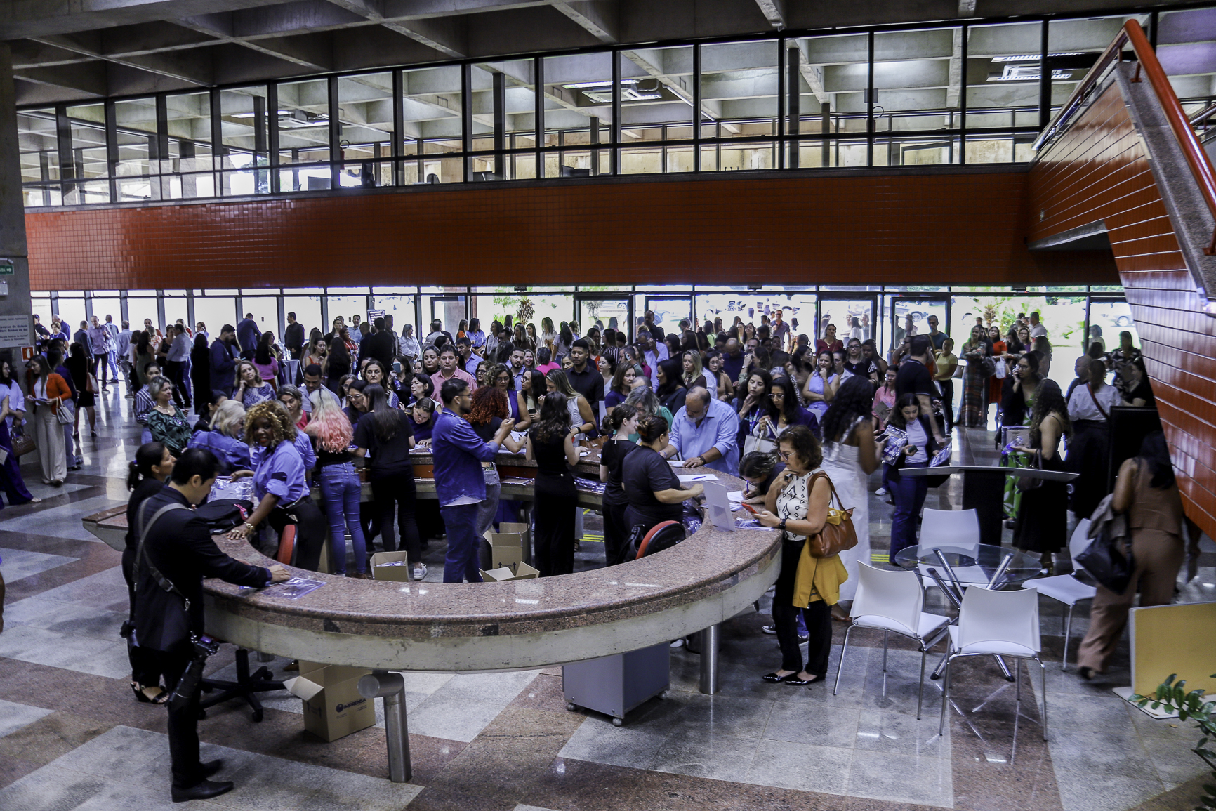 Prefeito de Jaraguari substitui Presidente em seminário de alfabetização