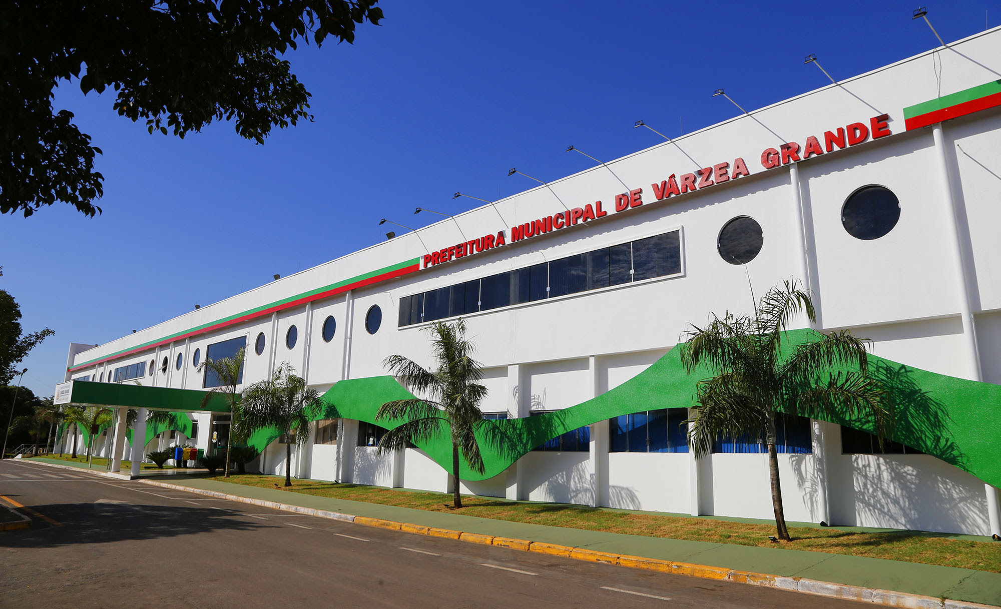 Contrato de R$ 32,2 milhões para fornecimento de alimentos em Várzea Grande