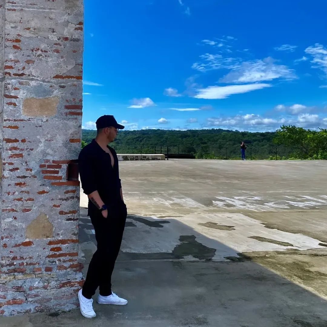 Jhoan Mauricio · Cuerpo entero