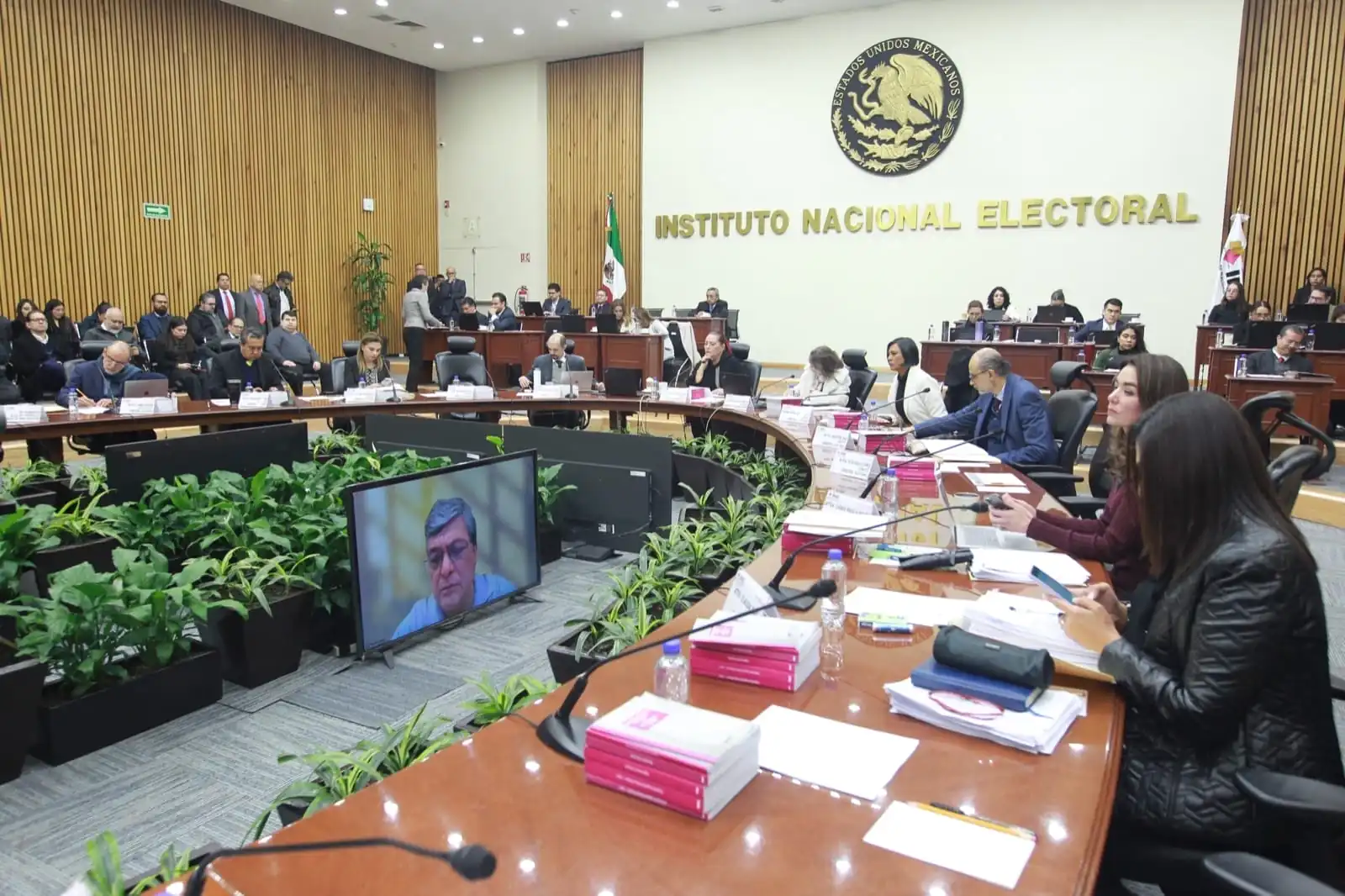 nxnoticias.com-ordena-ine-bajar-ejemplar-de-la-revista-siempre-que-insultaba-a-claudia