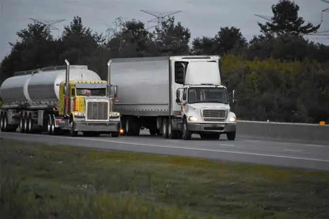 nxnoticias.com-detecta-cofece-posibles-practicas-monopolicas-en-proveedores-de-auto-transporte-de-carga