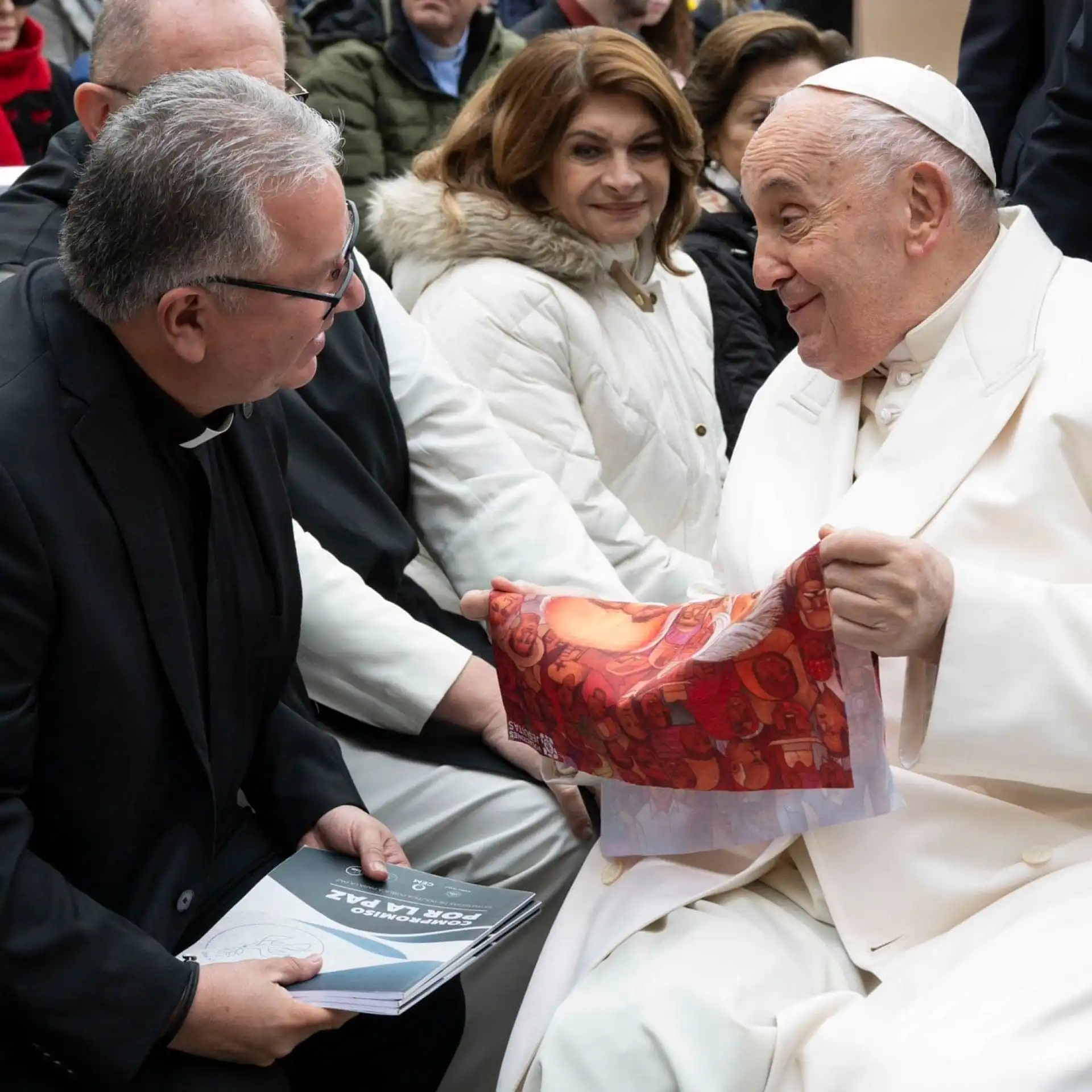 nxnoticias.com-recibe-el-papa-francisco-el-compromiso-por-la-paz-firmado-por-claudia-xochitl-y-maynez