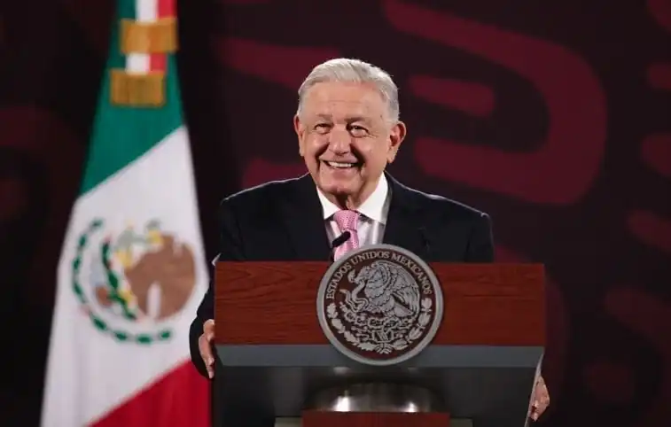 nxnoticias.com-buena-platica-para-hablar-de-unidad-amlo-tras-su-reunion-con-sheinbaum-y-gobernadores-de-morena