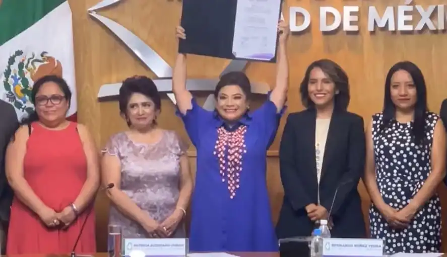 nxnoticias.com-clara-brugada-recibe-constancia-de-mayoria-como-jefa-de-gobierno-electa-de-la-cdmx