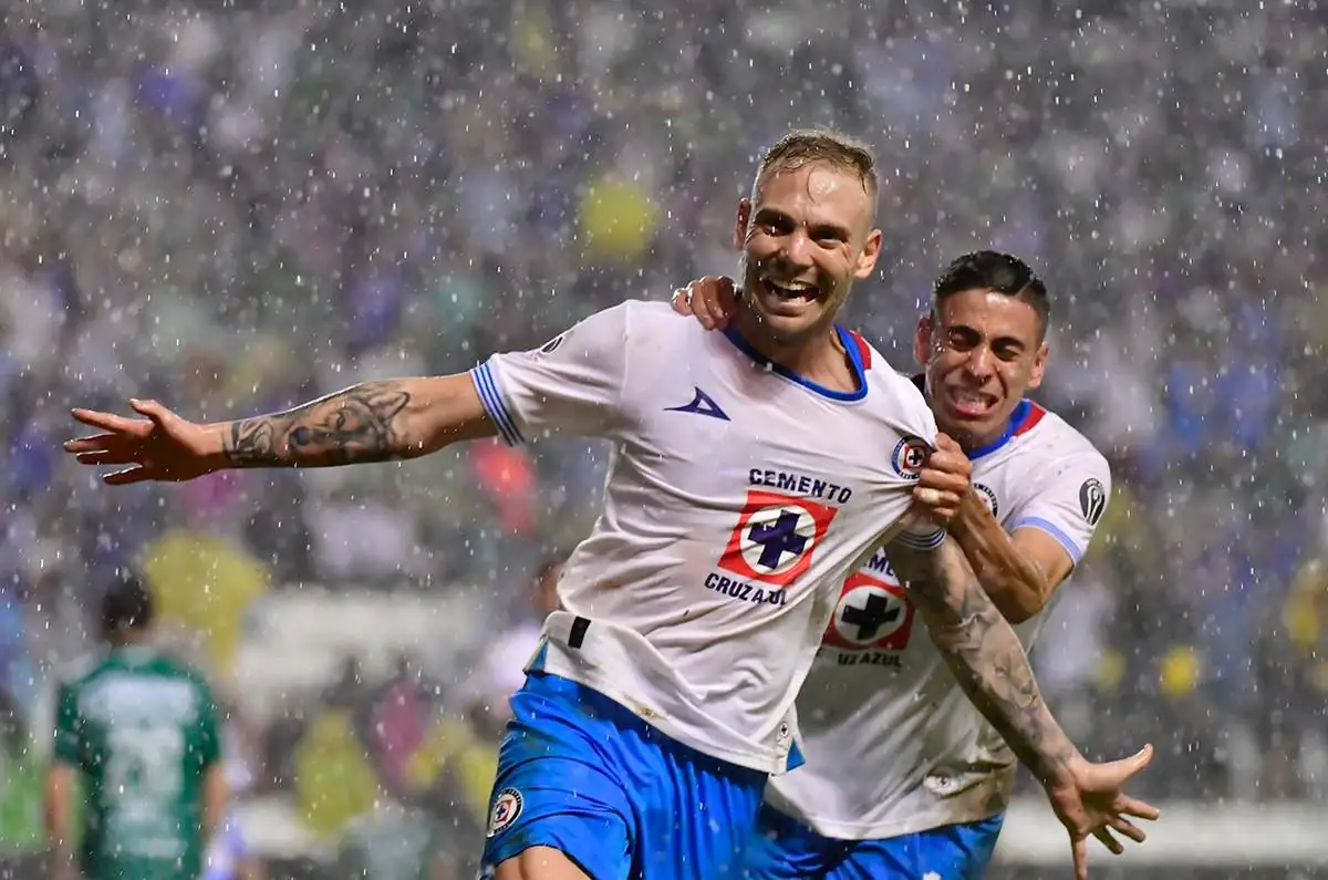 nxnoticias.com-cruz-azul-sigue-invicto-con-remontada-epica-ante-leon