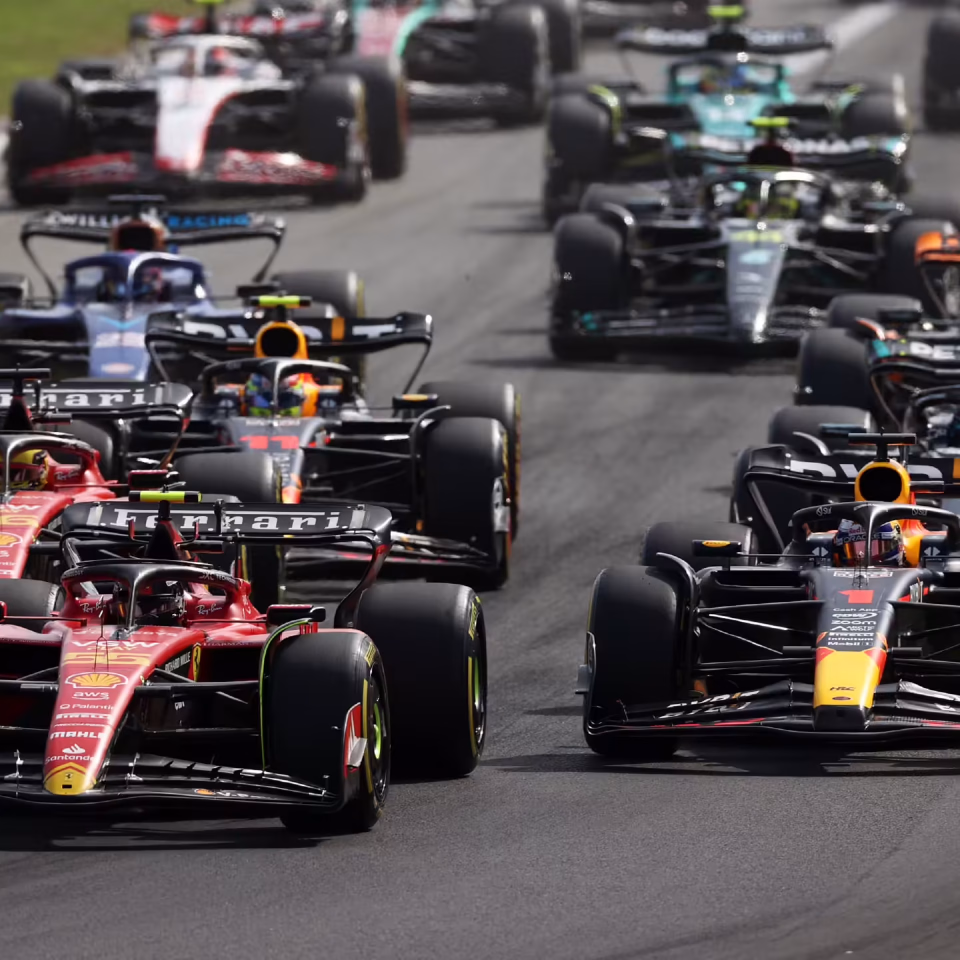 nxnoticias.com-lando-norris-domina-marina-bay-verstappen-y-perez-enfrentan-retos