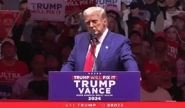 nxnoticias.com-a-poco-mas-de-una-semana-de-las-elecciones-de-eu-mitin-de-trump-desata-polemica