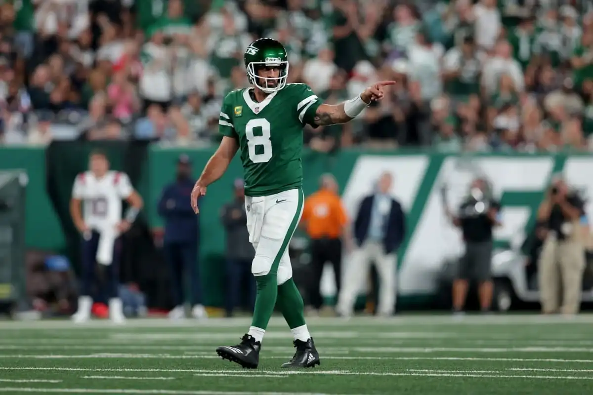 nxnoticias.com-aaron-rodgers-y-los-quarterbacks-con-mas-de-60-mil-yardas