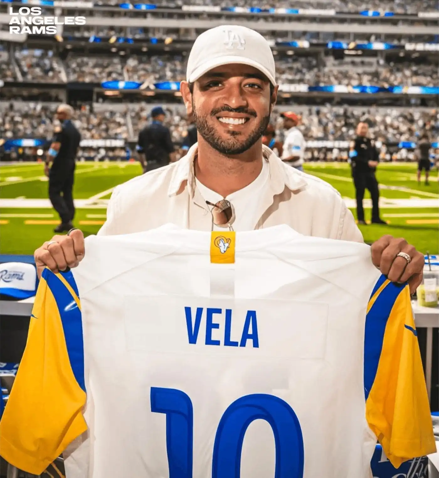 nxnoticias.com-los-rams-reciben-al-rey-carlos-vela-en-el-sofi-stadium