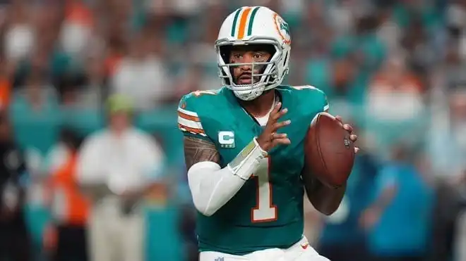 nxnoticias.com-tua-tagovailoa-y-su-valiente-regreso-a-las-practicas-con-los-dolphins