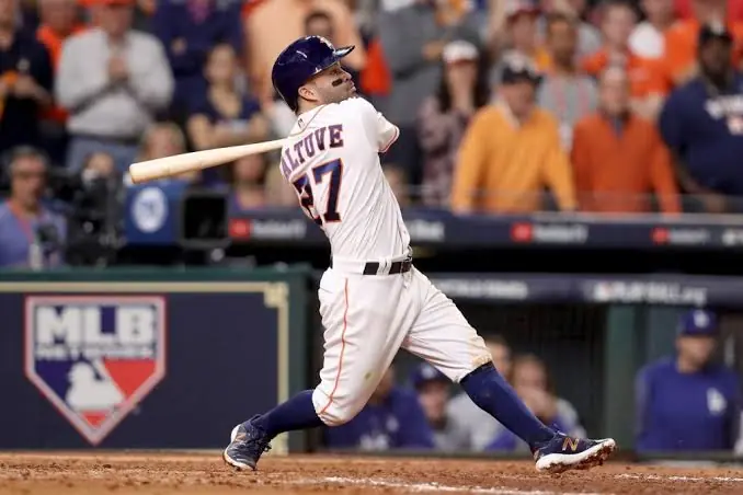 nxnoticias.com-jose-altuve-hace-historia-septimo-bate-de-plata-en-la-mlb