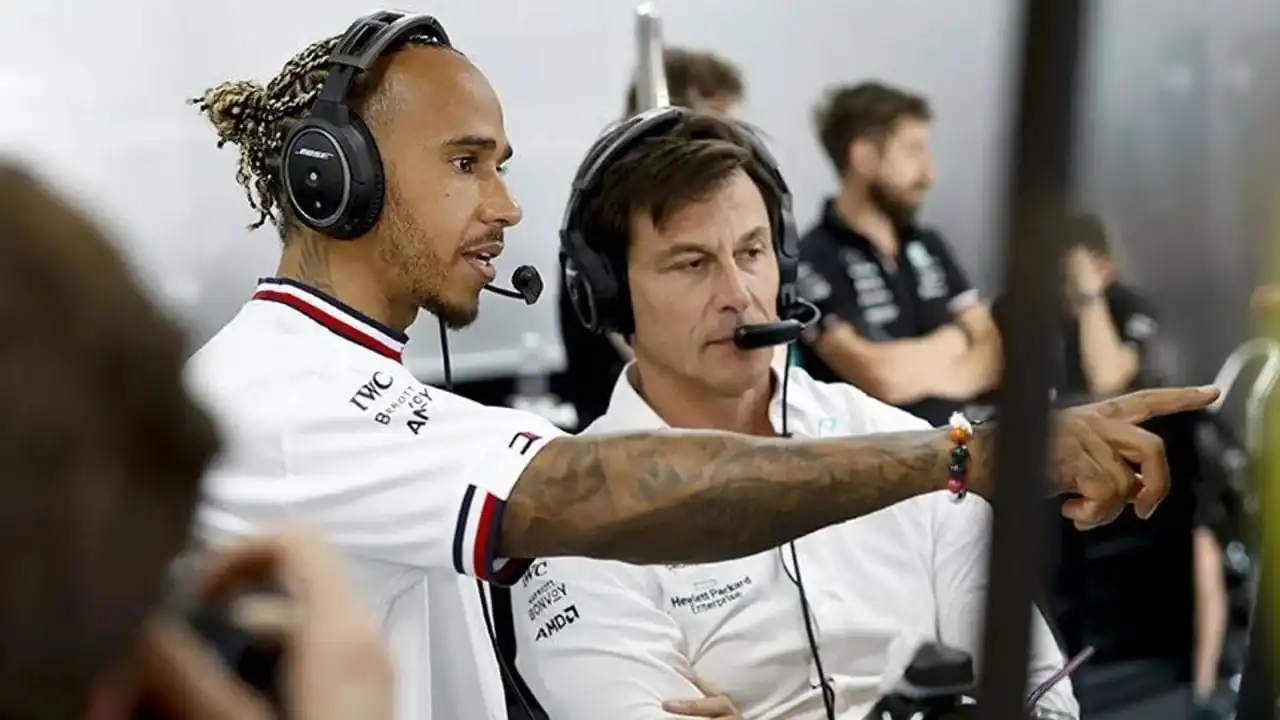 nxnoticias.com-quien-filtro-fichaje-de-hamilton-a-ferrari-wolff-rompe-el-silencio