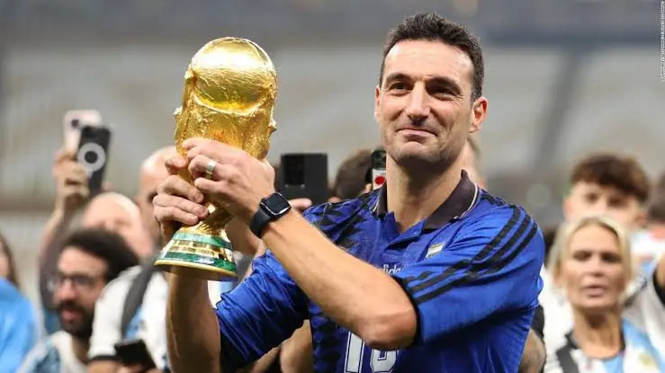 nxnoticias.com-scaloni-lidera-nominados-al-mejor-entrenador-de-america