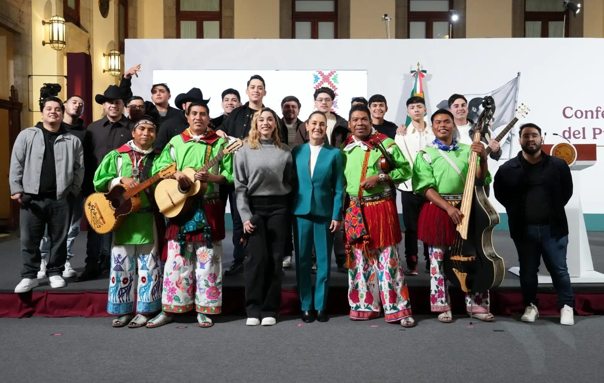 nxnoticias.com-sheinbaum-reconoce-a-los-migrantes-que-viven-en-eu-y-les-dedica-un-himno