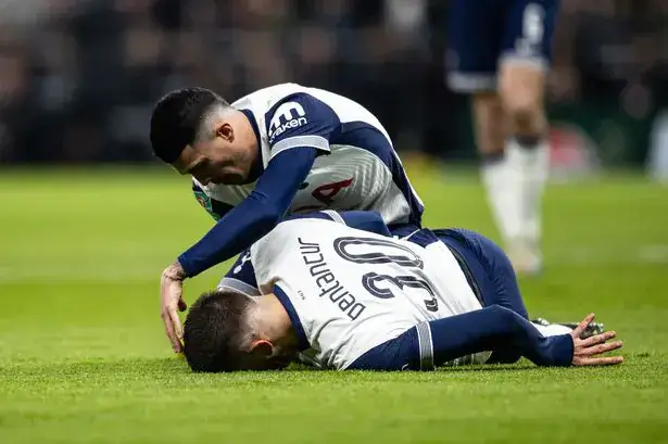 nxnoticias.com-susto-rodrigo-bentancur-se-lesiona-en-semifinales-de-la-carabao-cup