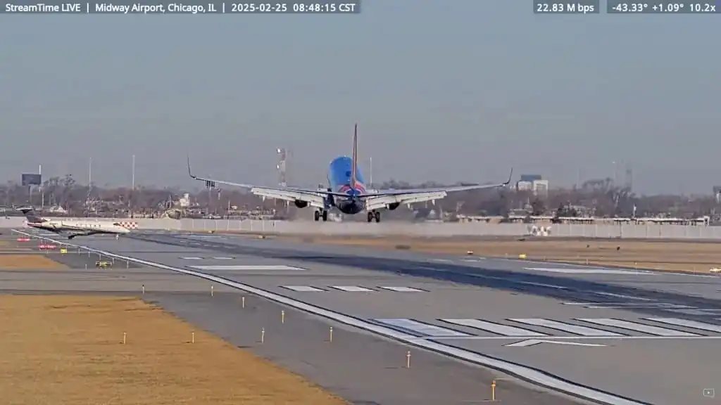 nxnoticias.com-avion-casi-choca-con-jet-en-aeropuerto-de-chicago