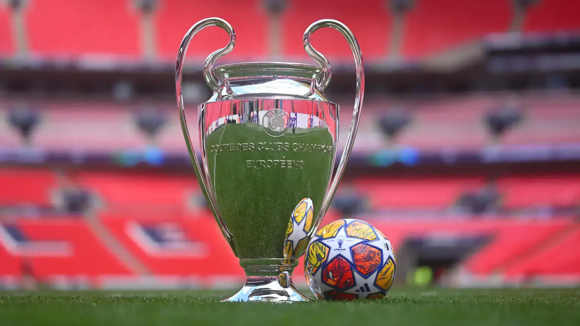 nxnoticias.com-champions-al-rojo-vivo-feyenoord-sacude-al-milan-y-el-bayern-impone-su-jerarquia
