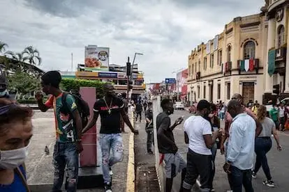 nxnoticias.com-migrantes-varados-son-empleados-en-tapachula