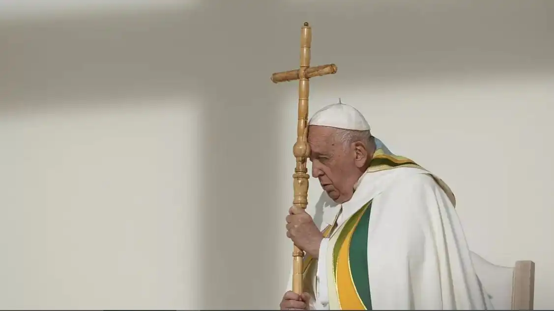 nxnoticias.com-papa-francisco-sufre-espasmo-bronquial-requirio-ventilacion-mecanica-no-invasiva