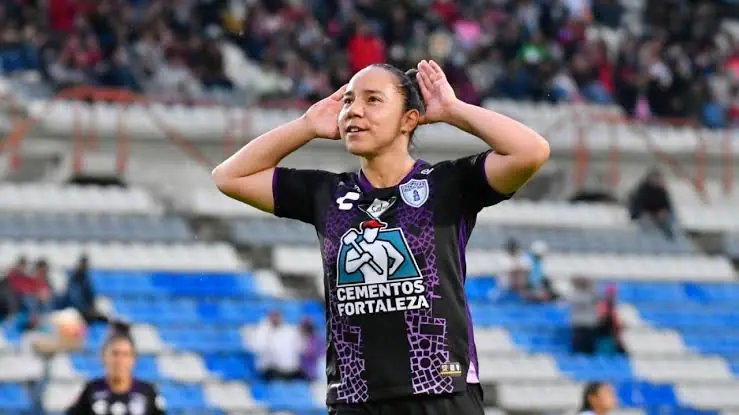 nxnoticias.com-charlyn-corral-a-un-paso-de-ser-tetracampeona-de-goleo-en-liga-mx
