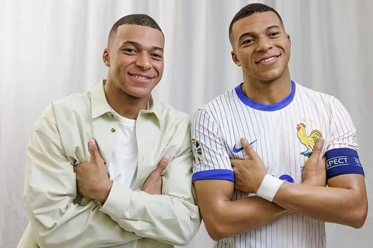 nxnoticias.com-mbappe-visita-el-museo-madame-tussauds-y-conoce-su-nueva-estatua-de-cera