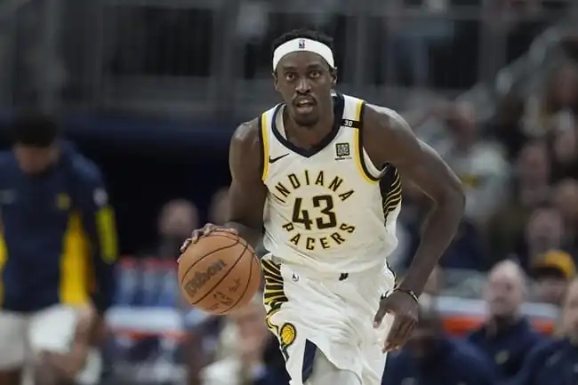nxnoticias.com-pascal-siakam-explota-contra-los-arbitros-y-la-nba-lo-castiga