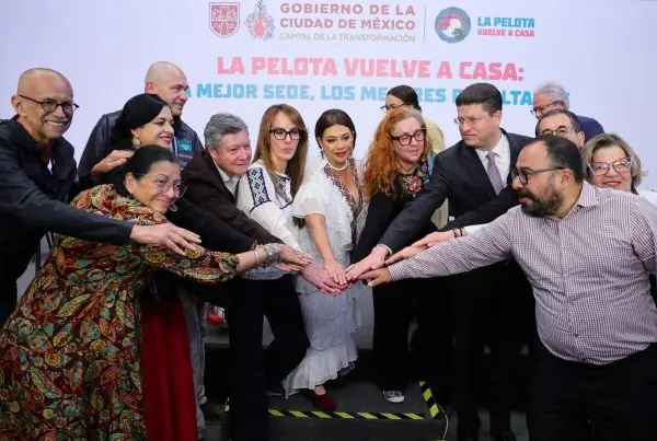Brugada reconoce a gabinete capitalino por Mundial 2026.