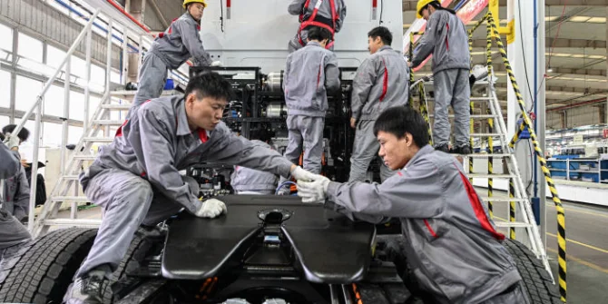 La economía de China desacelera en 2026.