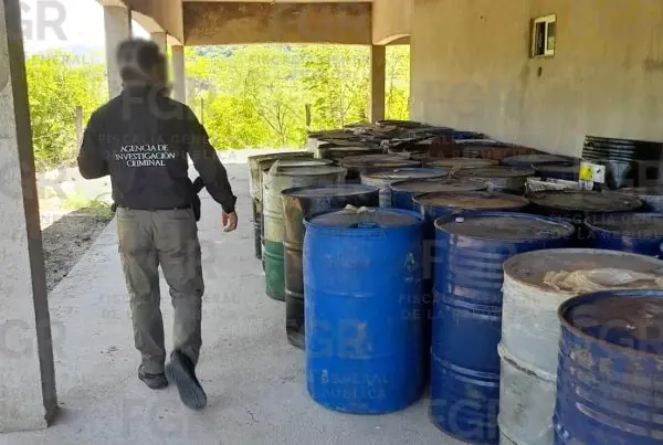 FGR asegura precursores químicos en Durango.