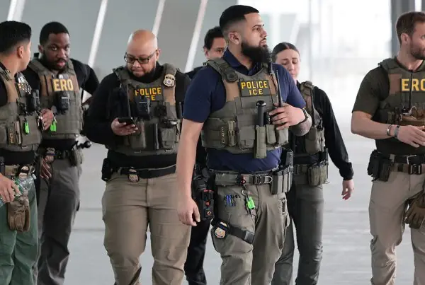 ICE anuncia nuevas detenciones.