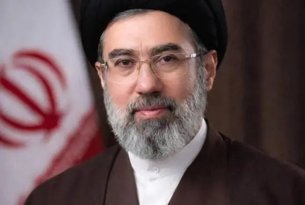 Irán evalúa arma nuclear.
