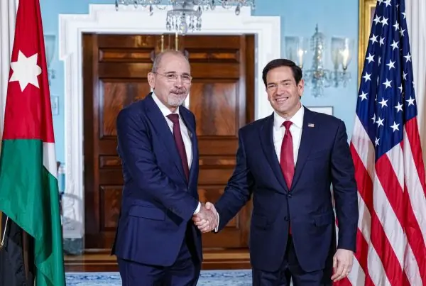 Marco Rubio refuerza diálogo con Jordania.