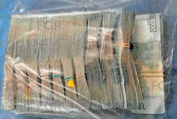Detienen a René "N" con medio millón de pesos.