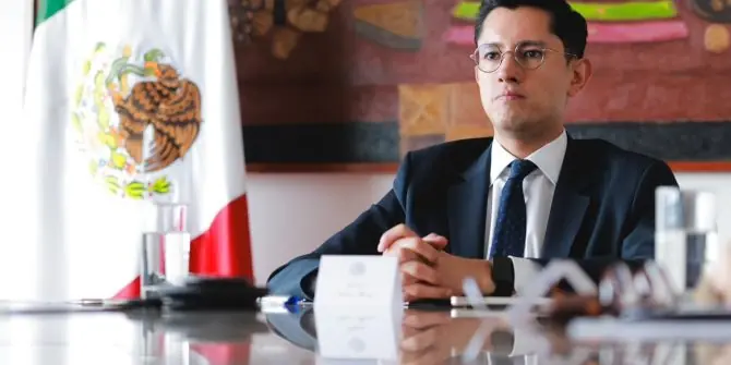 Titular de la SRE.