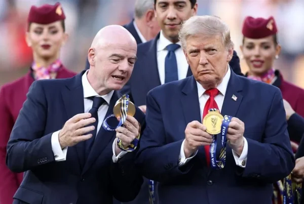 Trump quiere a Infantino en la ONU.