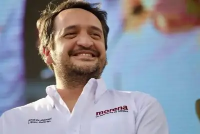 Retiran visa a Andy López Beltrán.